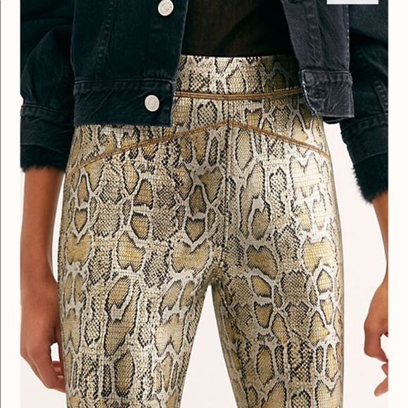 NWOT Free People‎ Gold Rio Snakeskin Vegan Leather Pants Small - Picture 3 of 10